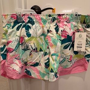 Super cute 🌴💗 Time and Tru Pink and Green Floral Athletic Shorts